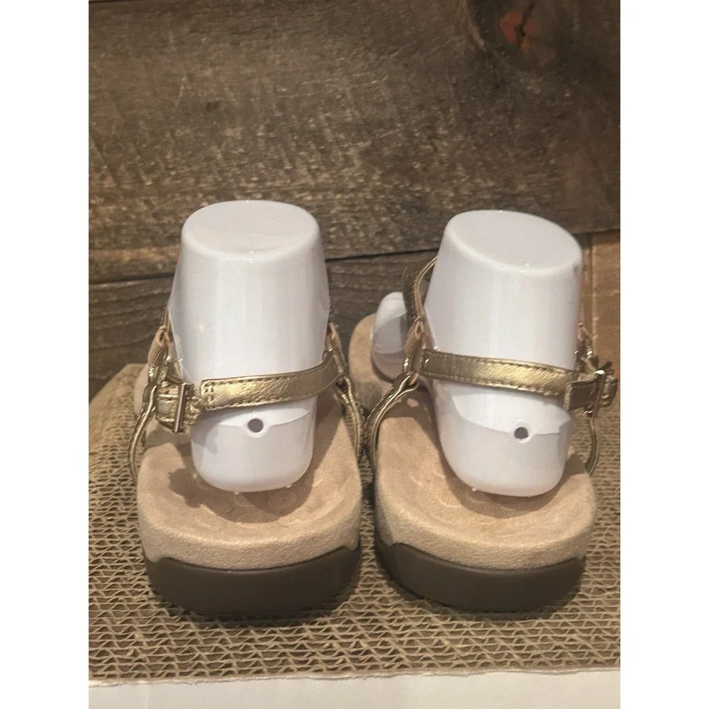 Vionic Kirra II Gold Leather T-Strap Backstrap‎ Toe Post Comfort Sandal 9.5 EUC